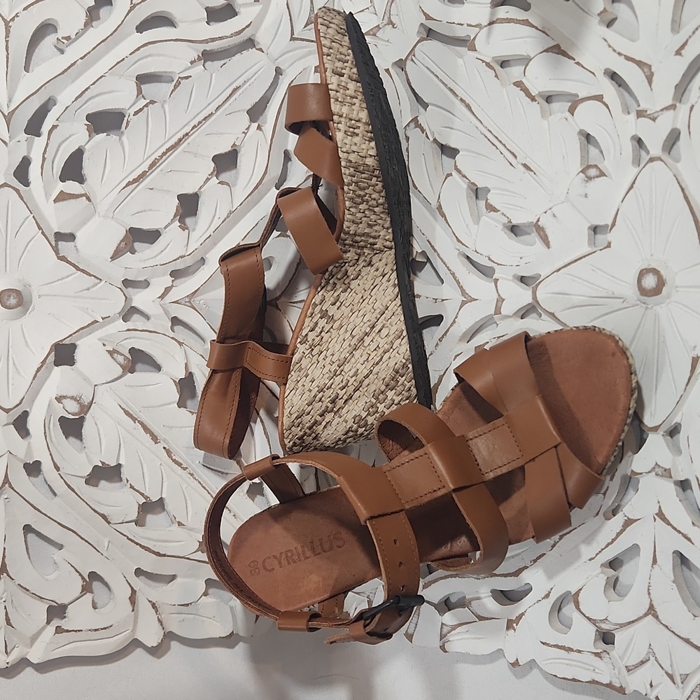 New Cyrillus Brown Leather Wedge Shoes with Adjustable Strap - Size 39